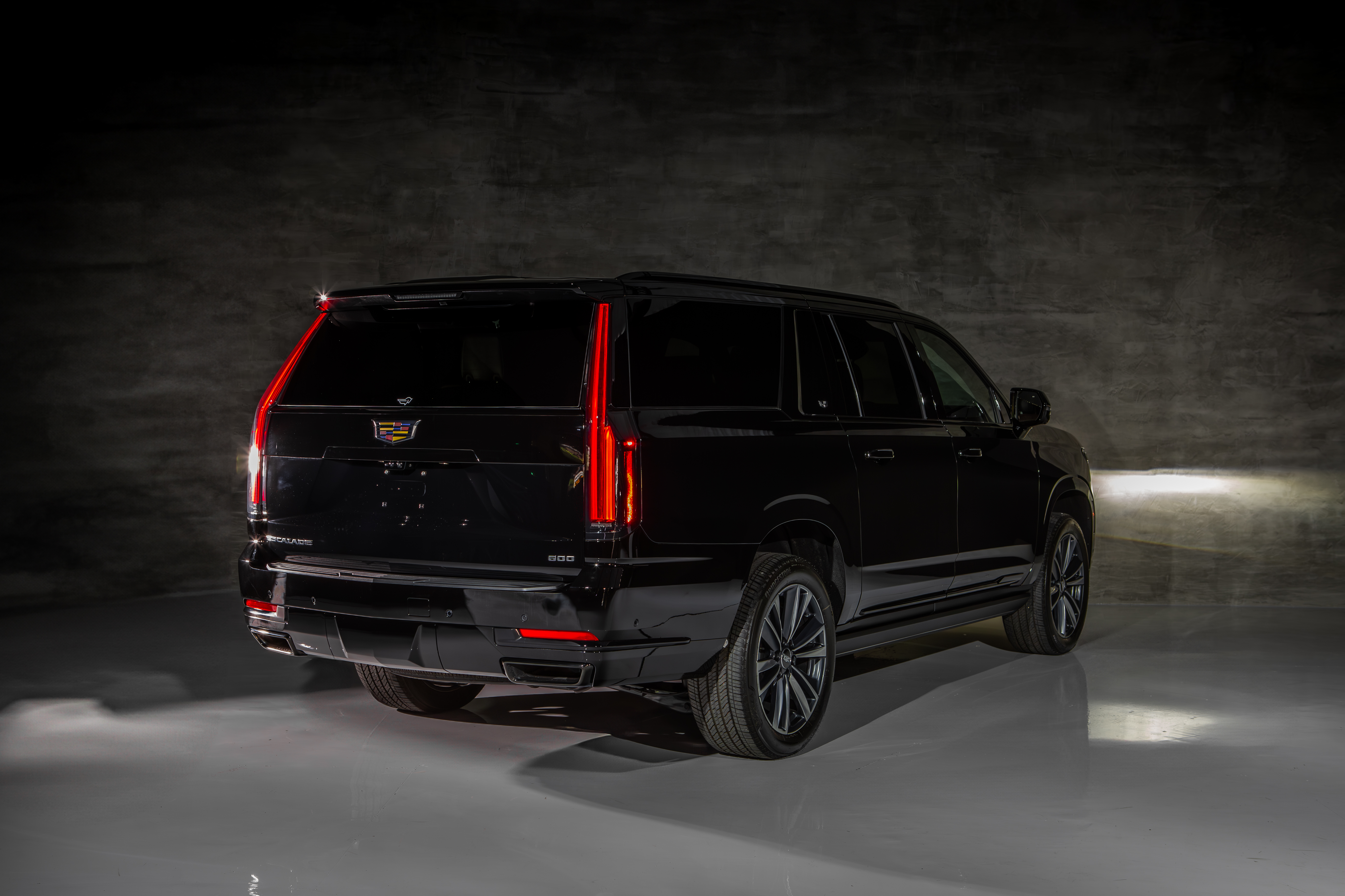 CADILLAC_ESCALADE_2025-4