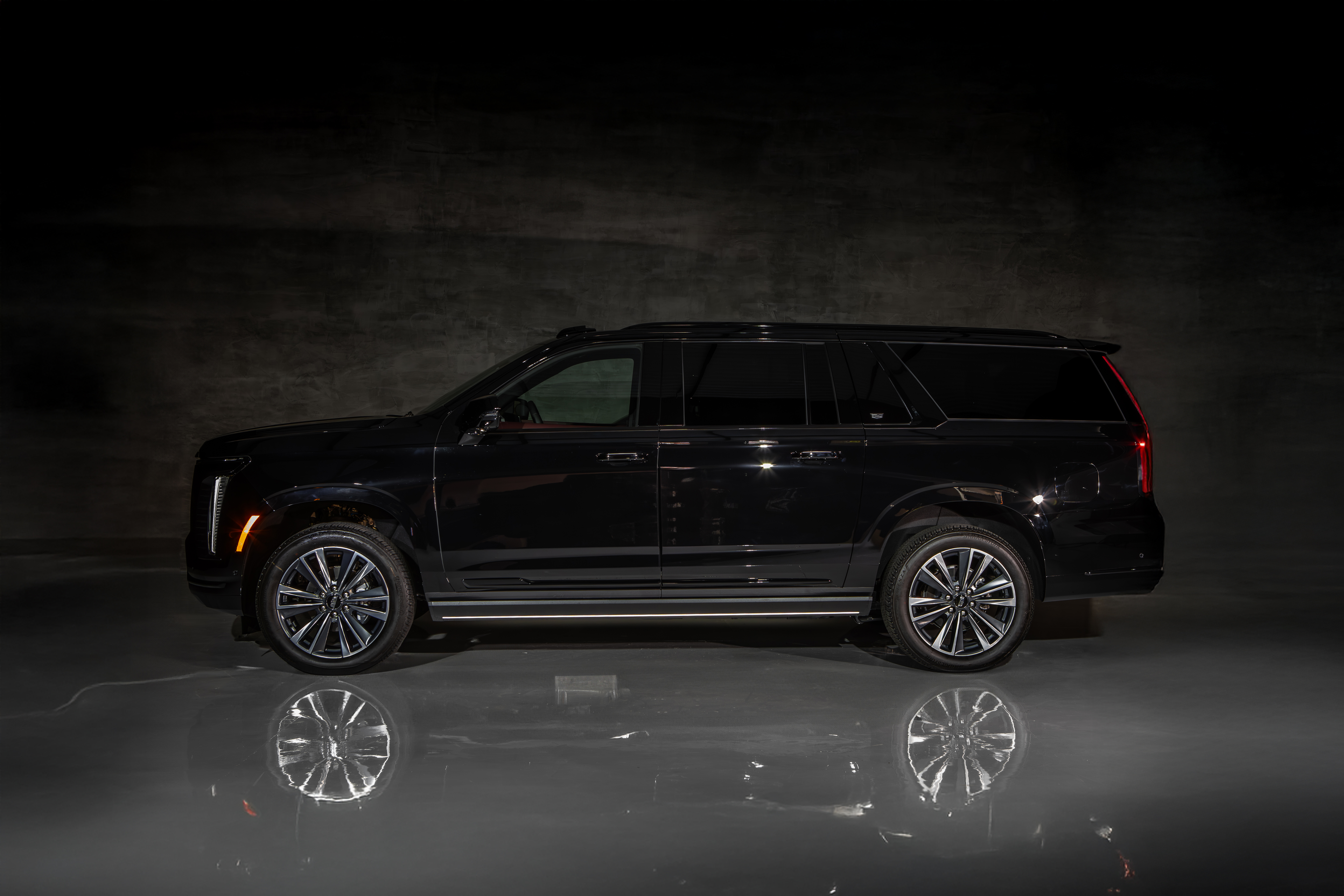 CADILLAC_ESCALADE_2025-5