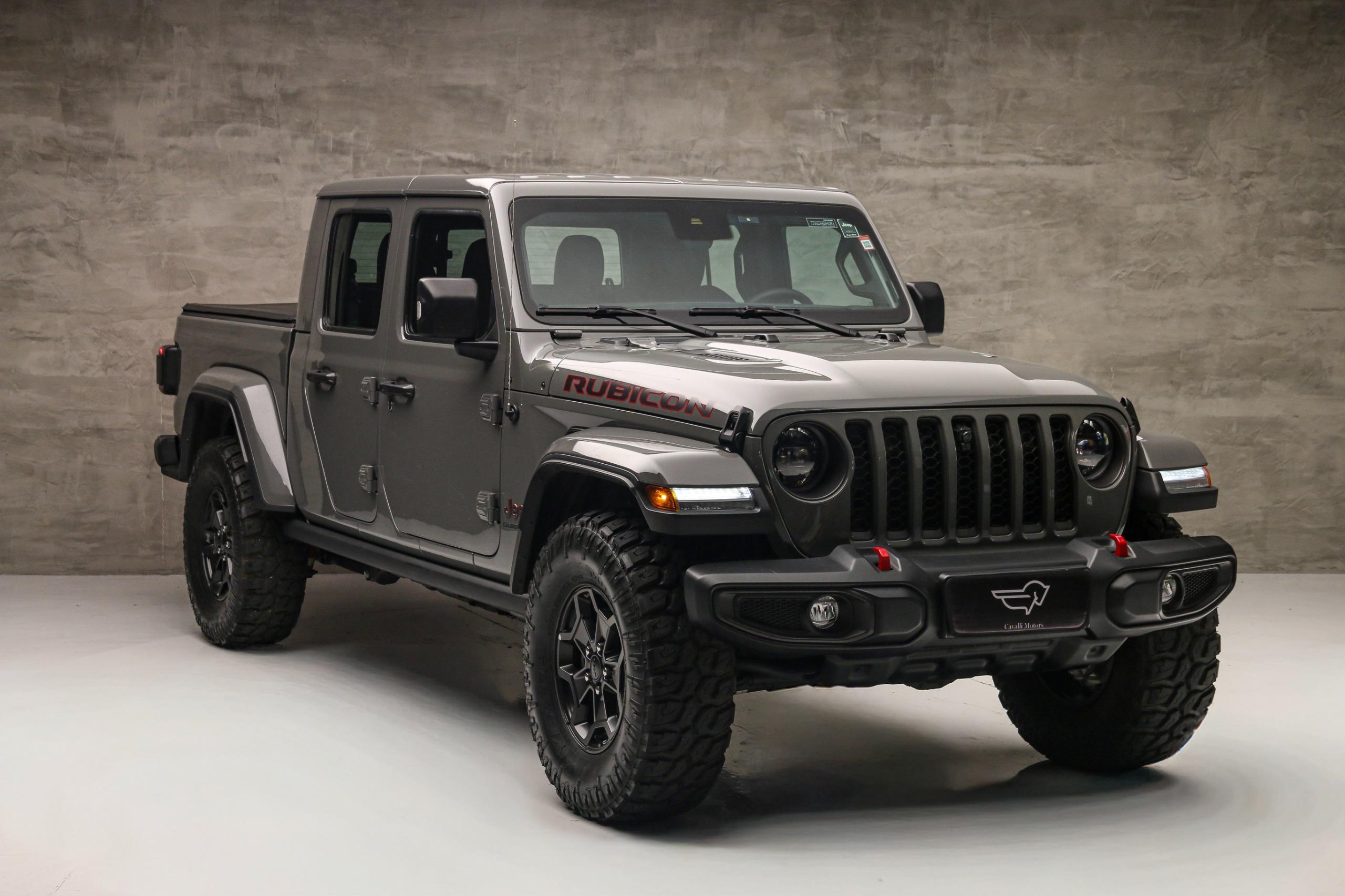 WhatsApp Image 2025-10-13 at 17.08.54