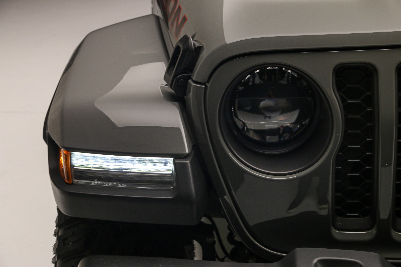 WhatsApp Image 2025-10-13 at 17.09.01 (1)