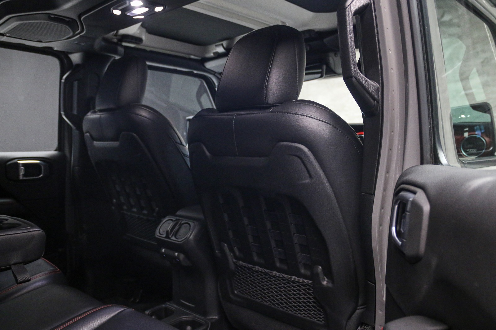 WhatsApp Image 2025-10-13 at 17.09.11