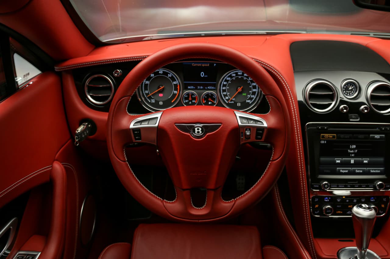 WhatsApp Image 2025-10-26 at 17.43.32