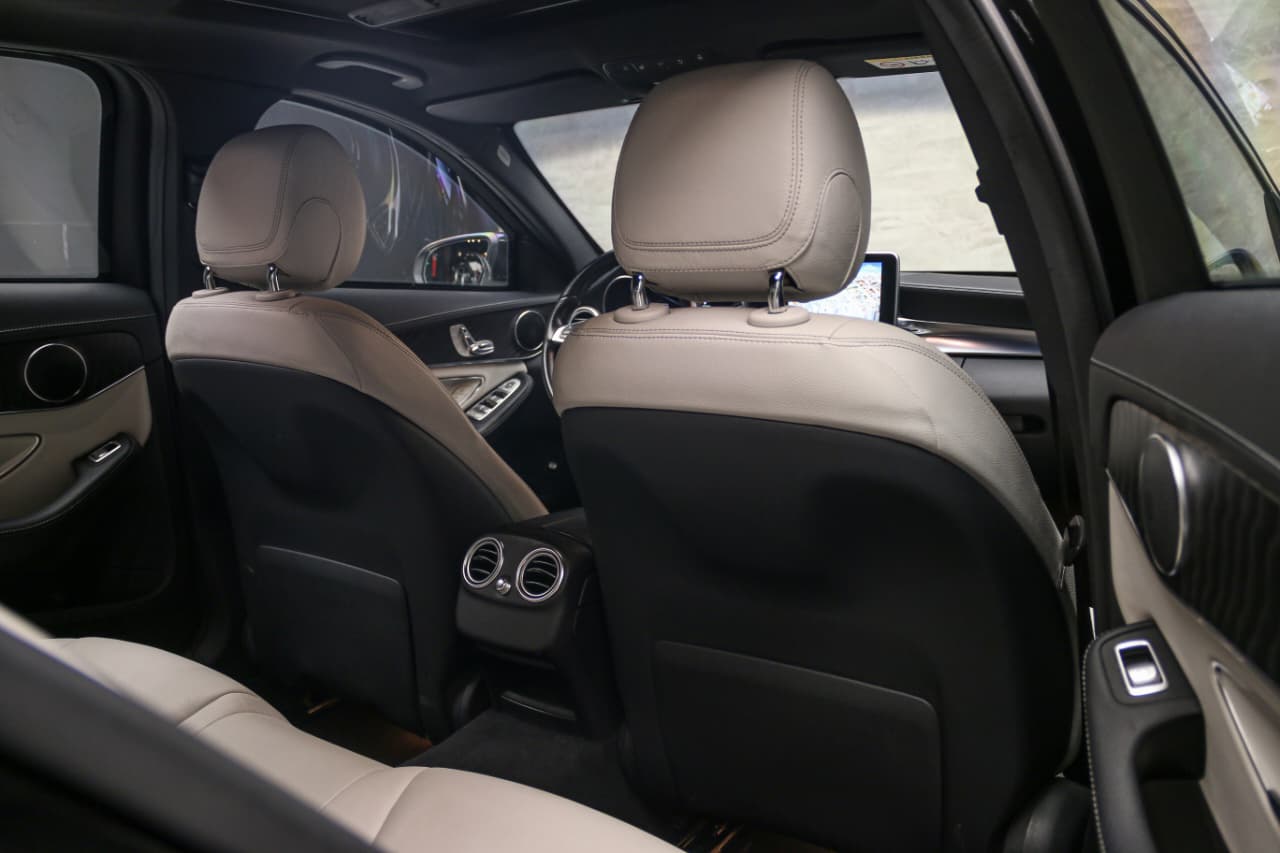 WhatsApp Image 2025-11-03 at 09.31.05