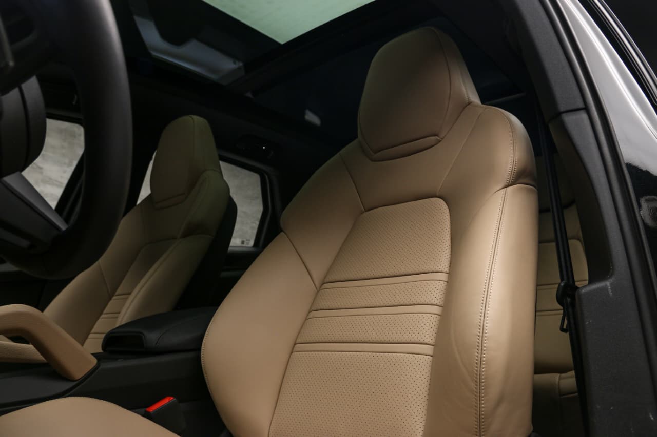 WhatsApp Image 2025-10-01 at 21.09.55