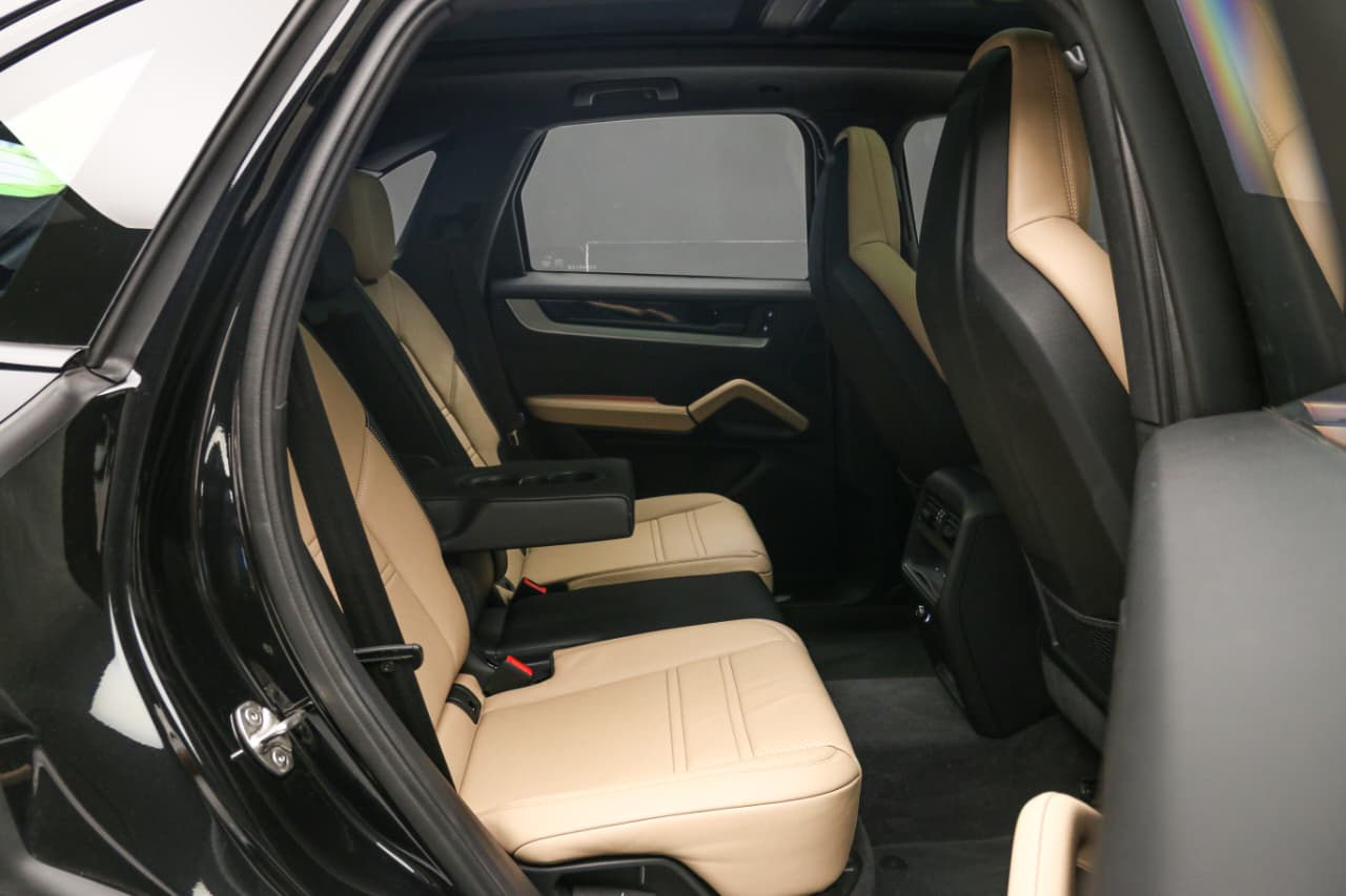 WhatsApp Image 2025-10-01 at 21.10.01 (1)