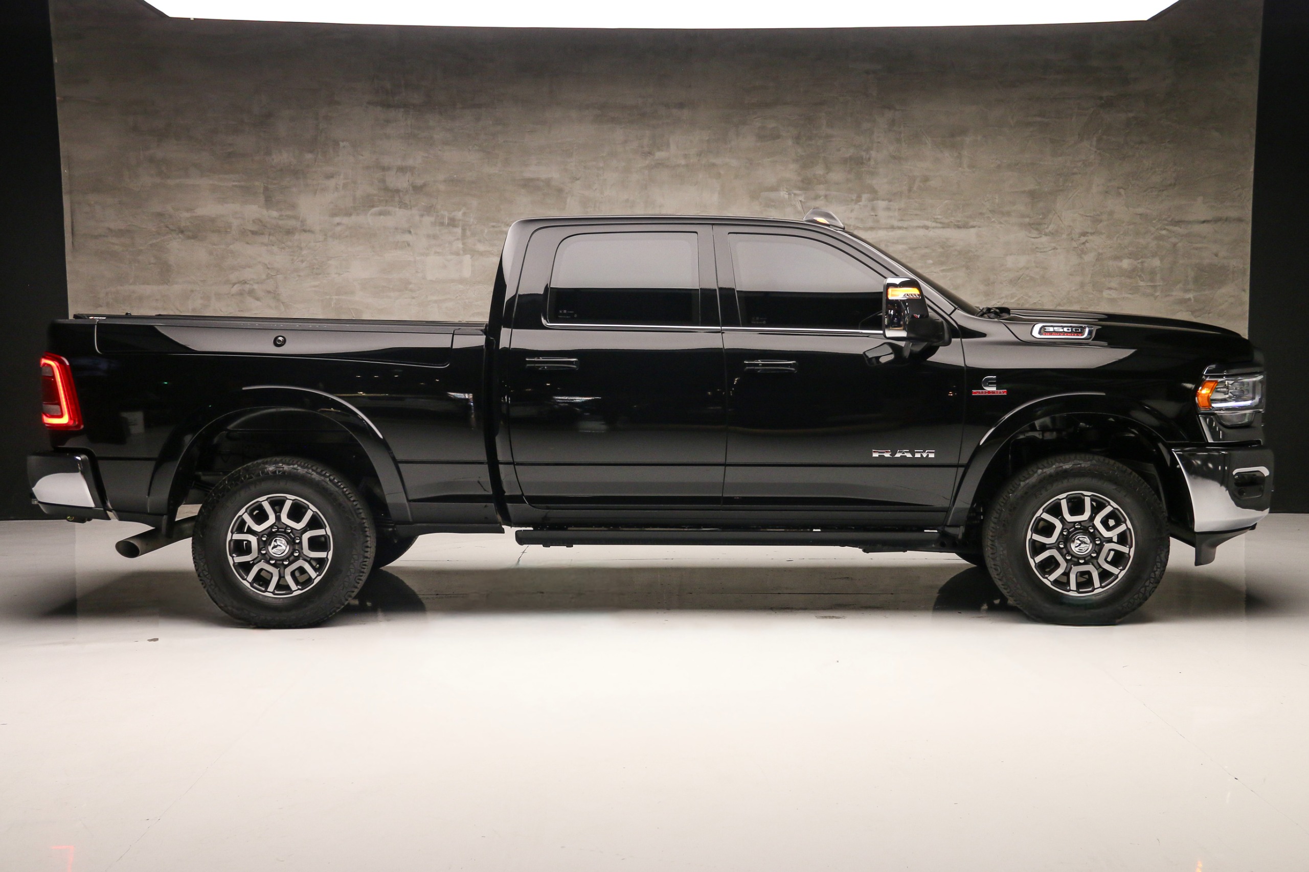 WhatsApp Image 2025-12-04 at 15.16.41 (2)