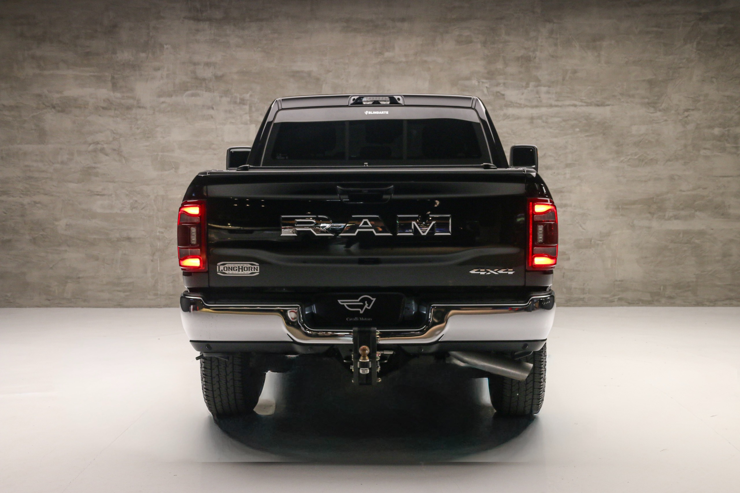 WhatsApp Image 2025-12-04 at 15.16.42 (1)