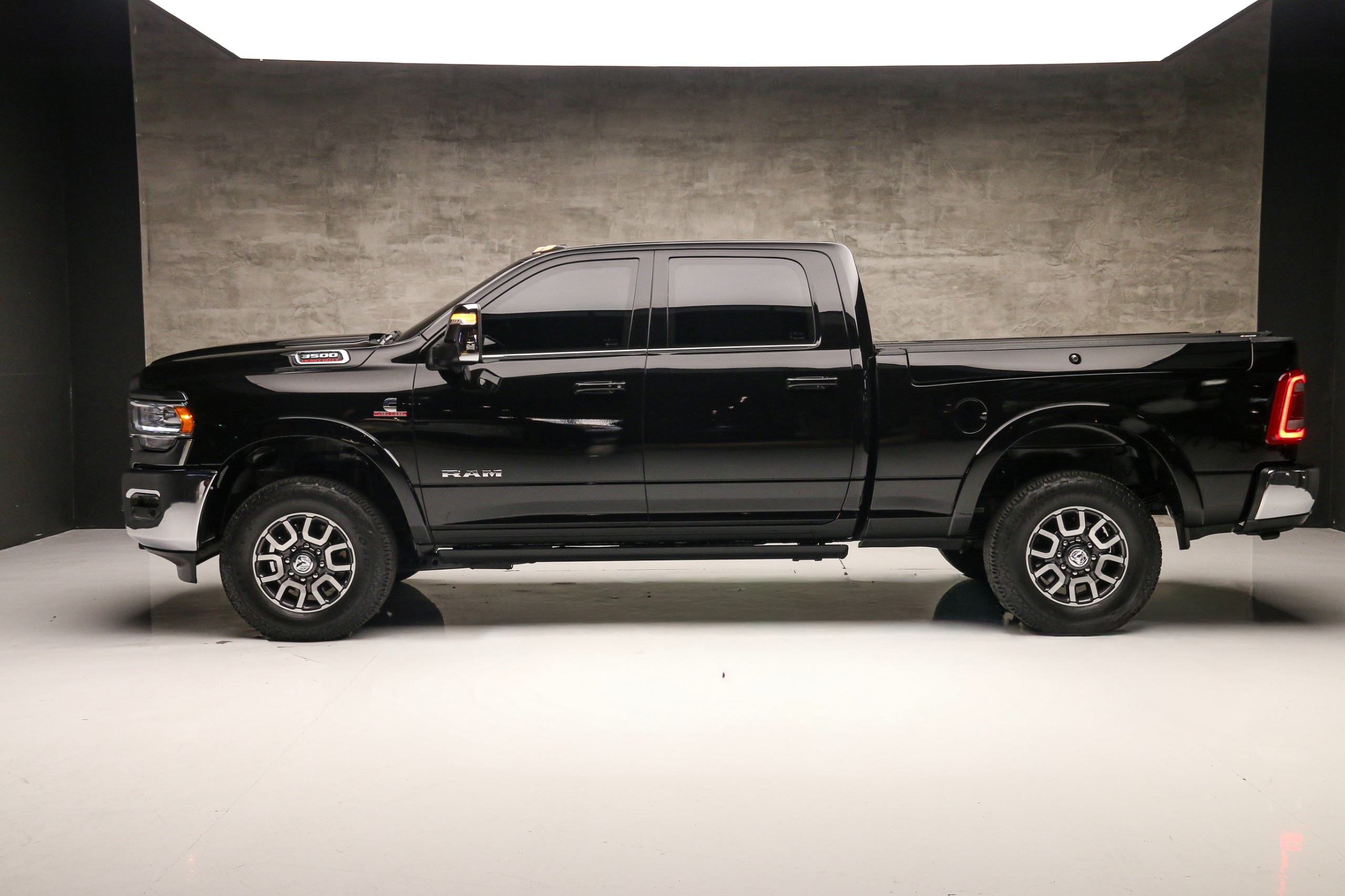 WhatsApp Image 2025-12-04 at 15.16.42 (3)