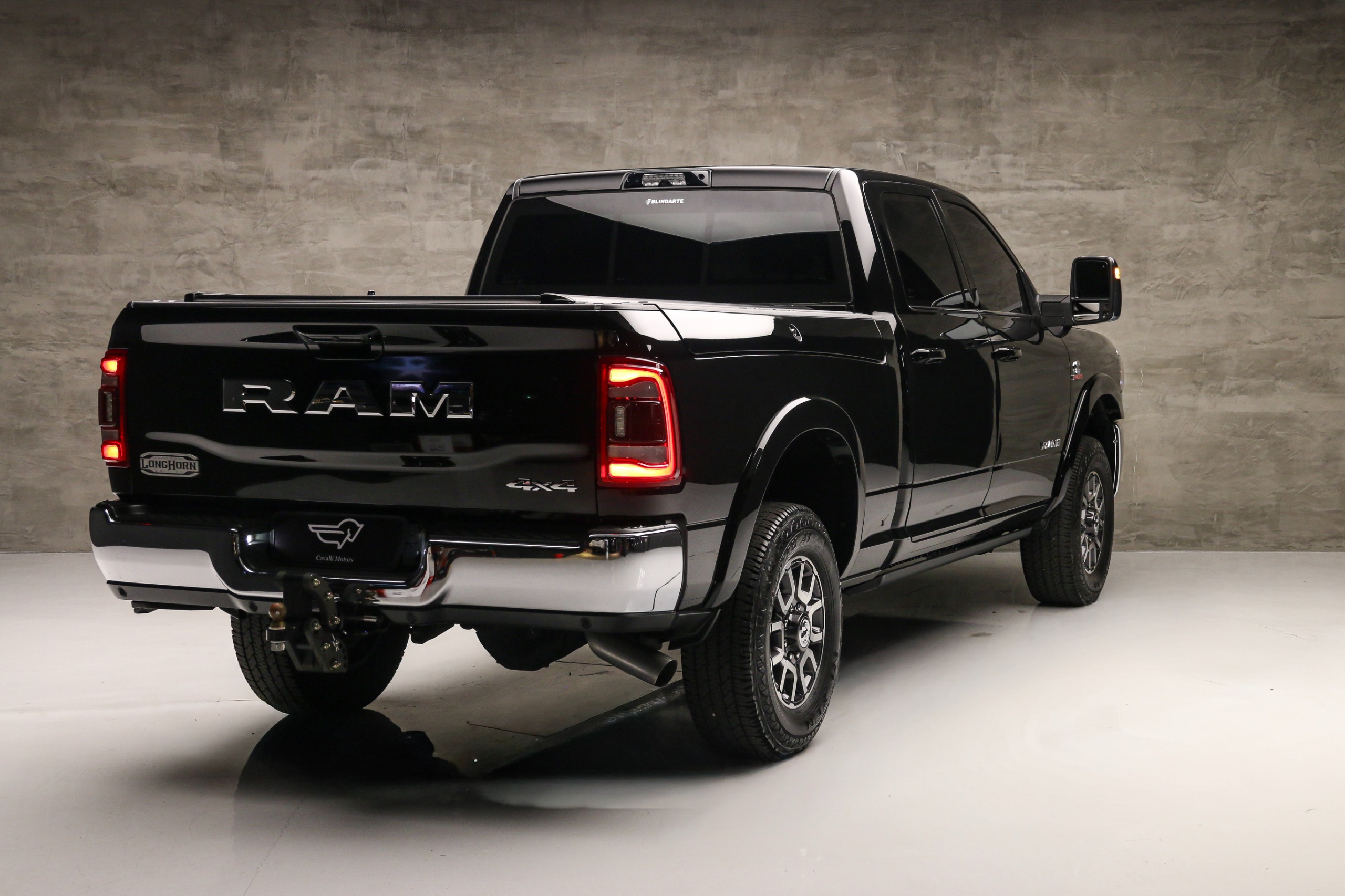 WhatsApp Image 2025-12-04 at 15.16.42