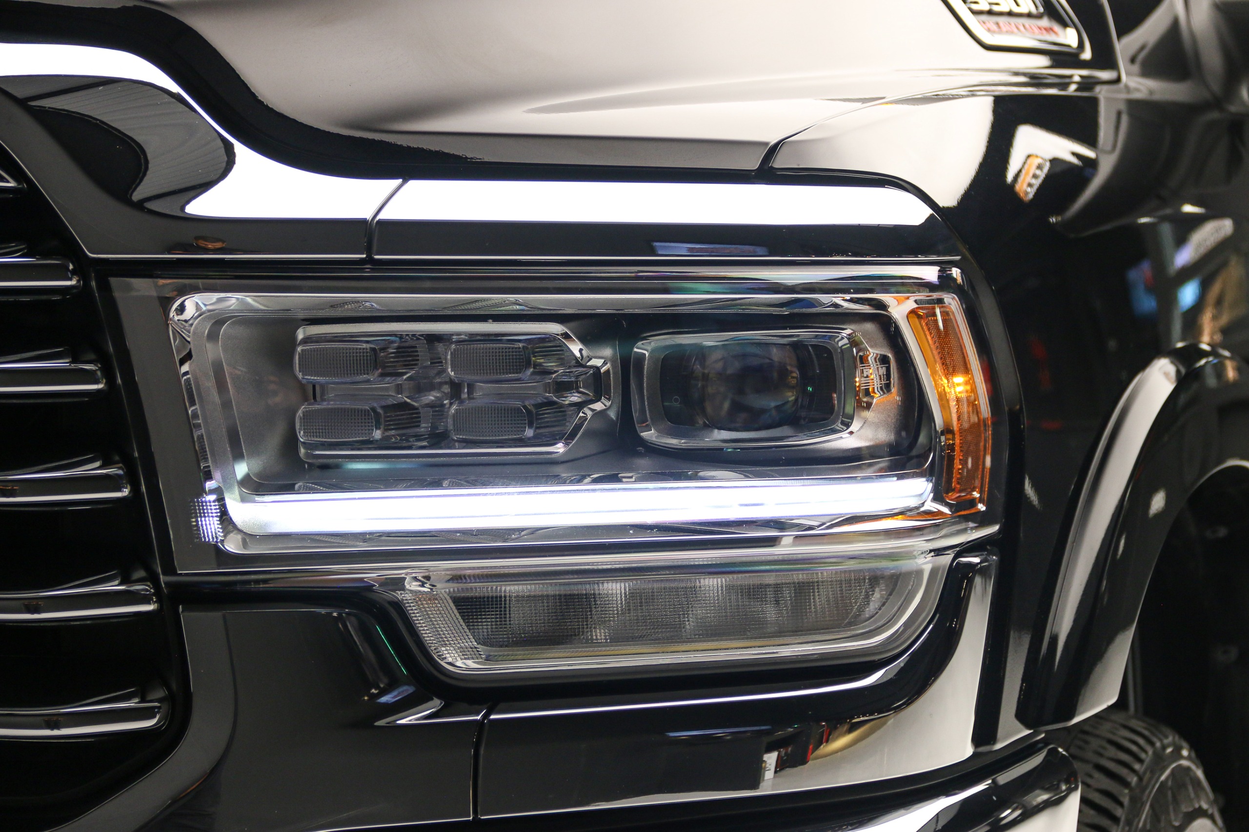 WhatsApp Image 2025-12-04 at 15.16.44 (1)