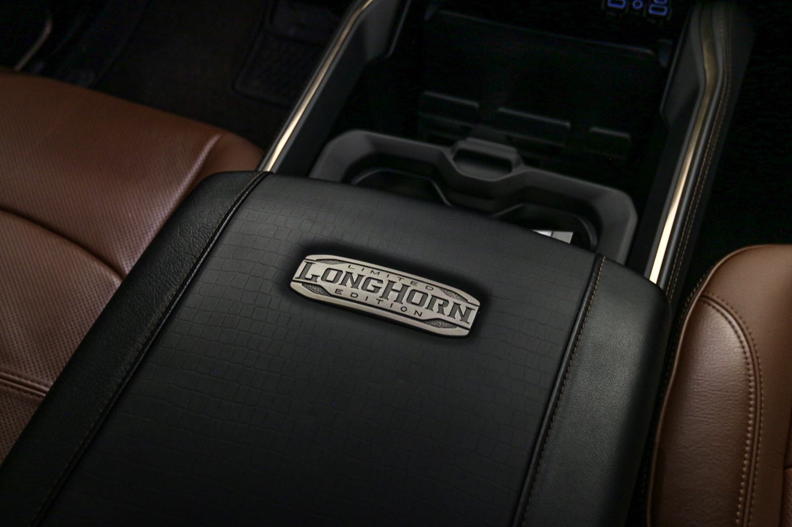 WhatsApp Image 2025-12-04 at 15.16.46 (4)