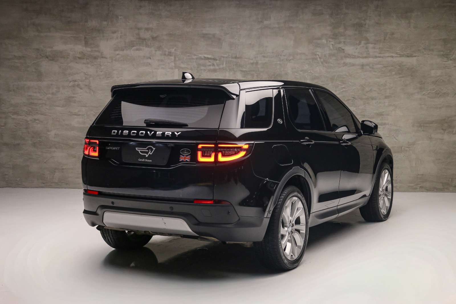 WhatsApp Image 2025-12-08 at 11.44.32 (2)