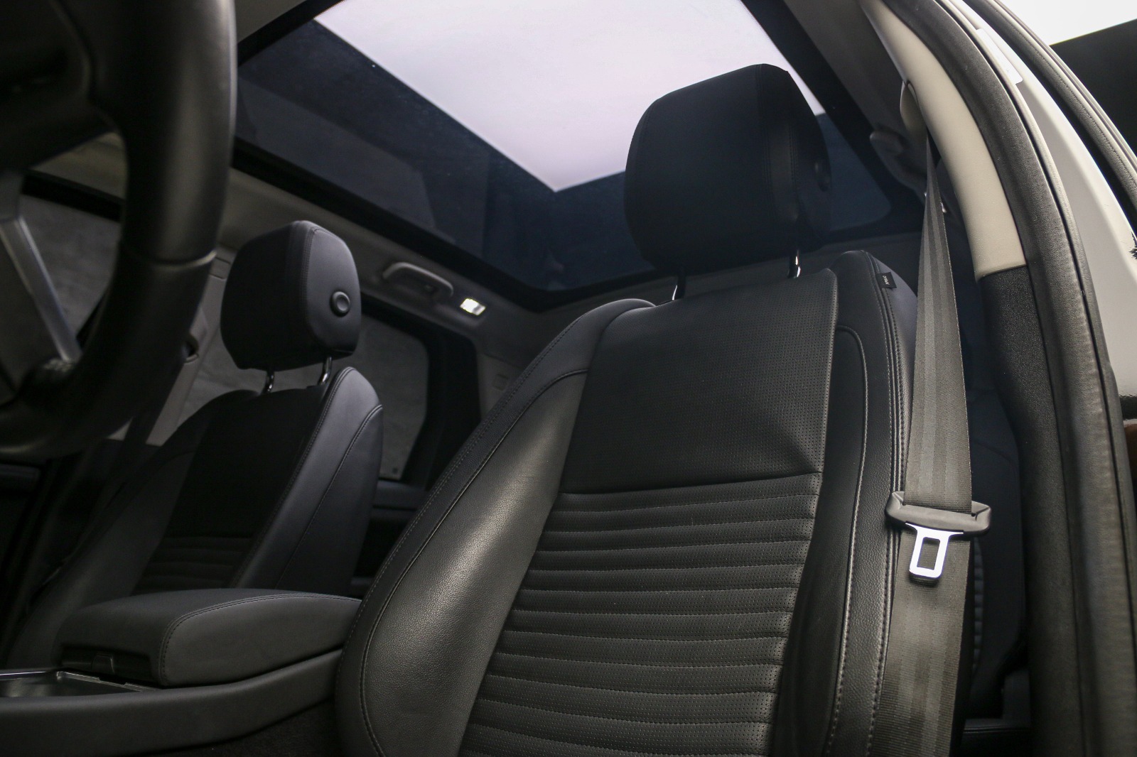 WhatsApp Image 2025-12-08 at 11.44.36