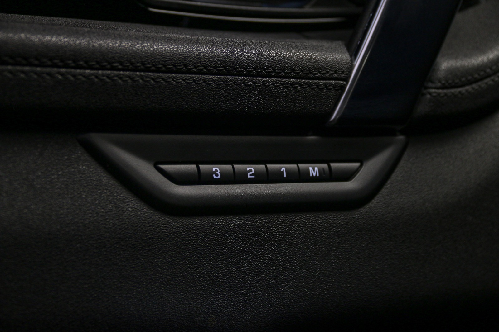 WhatsApp Image 2025-12-08 at 11.44.38